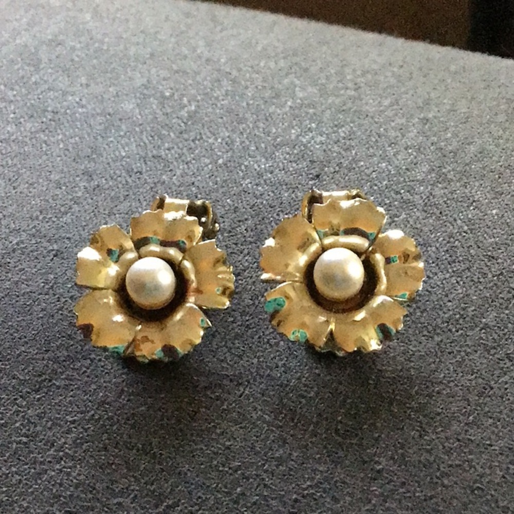 Gold tone metal clip on earrings